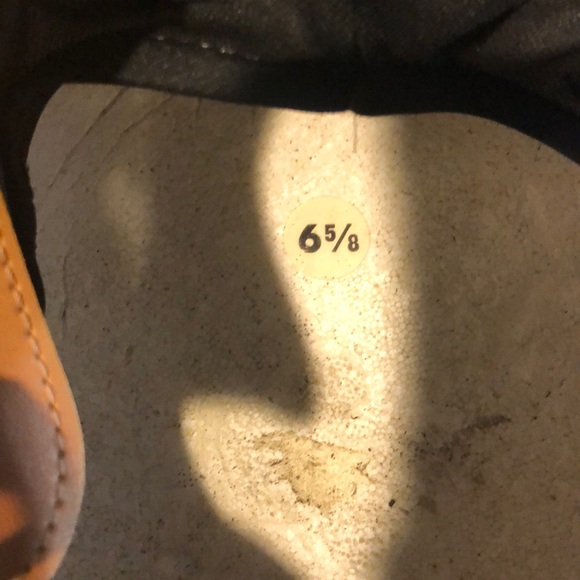 Hat - Picture 3 of 3